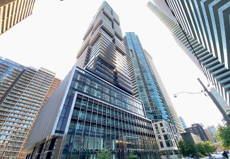 home for lease on 3910-55 Charles Street E