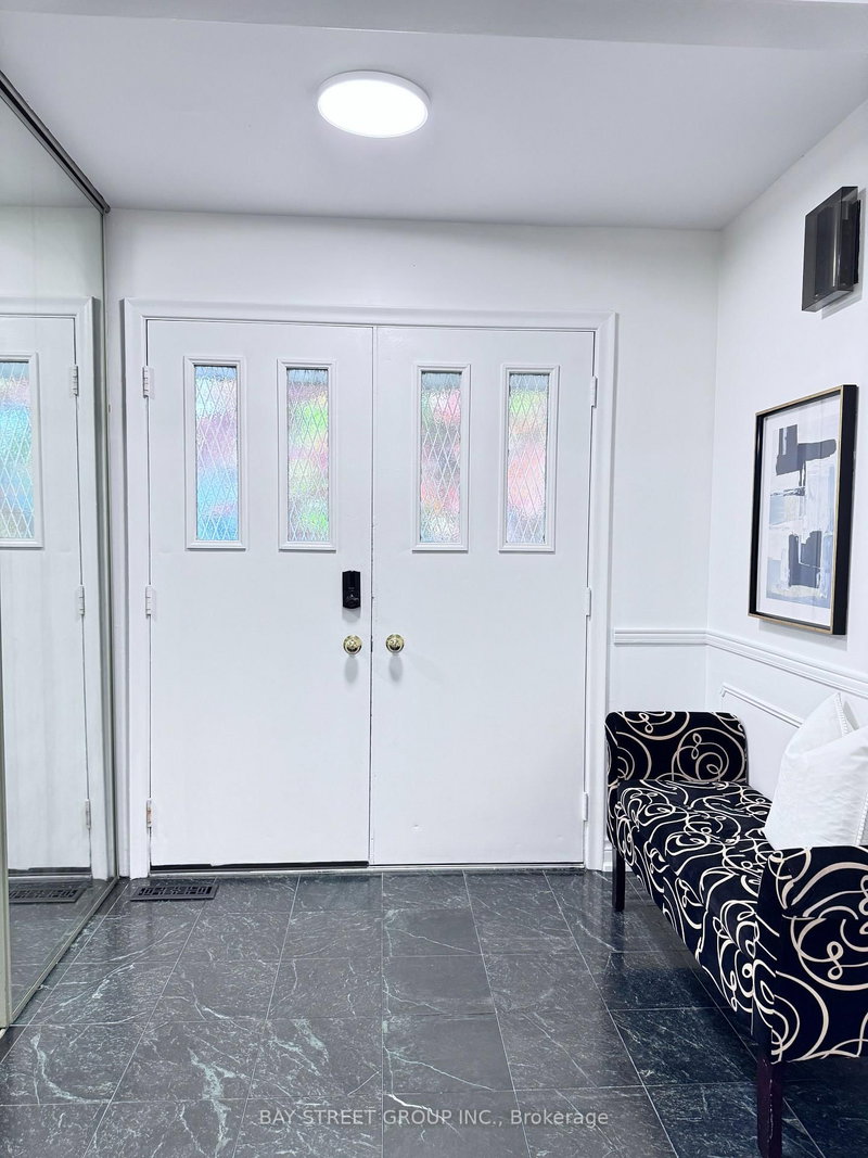 37 Abbeywood Tr, Toronto, M3B 3B4 | Image 3