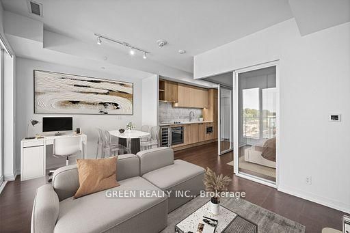 Condo for lease at 517-2020 Bathurst Street, Toronto, Ontario, M5P 0A6 - Humewood-Cedarvale - MLS: C12918558