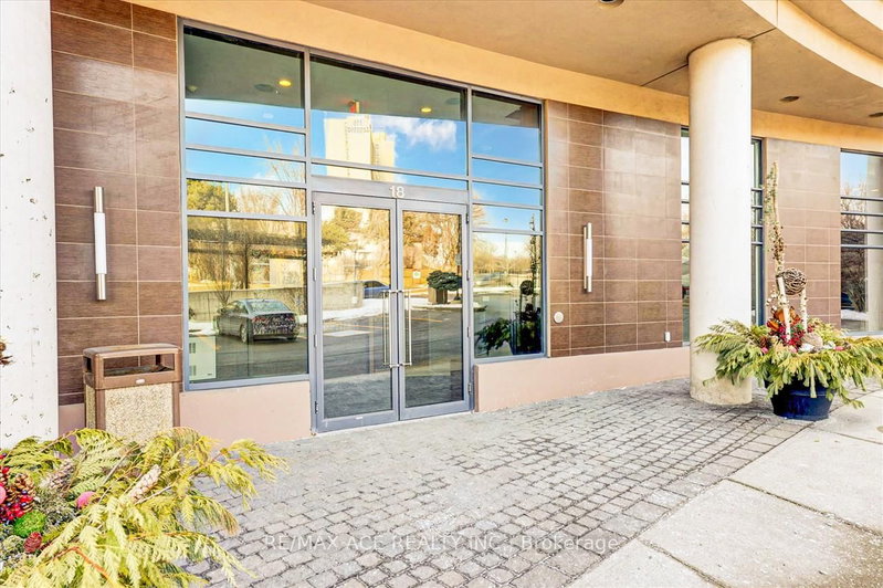 605 - 18 Valley Woods Road