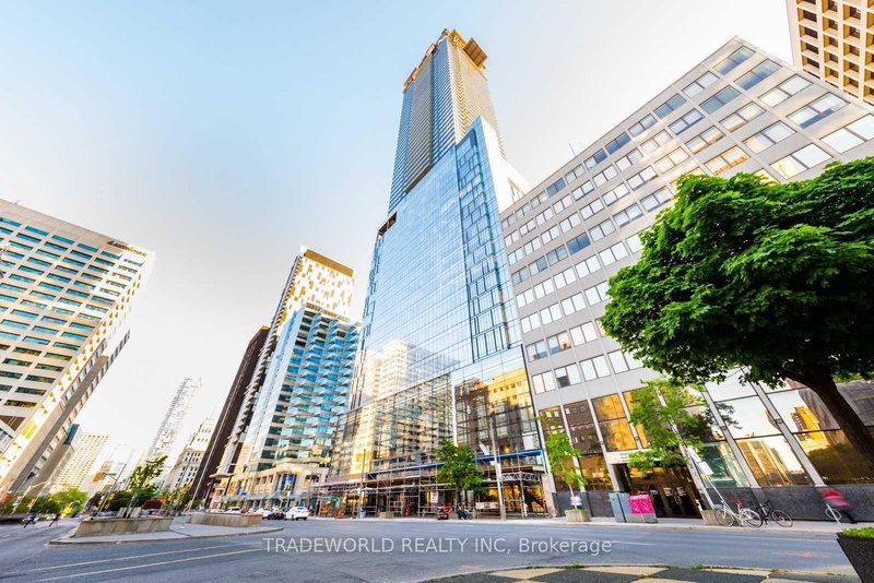 home for lease on 2206-488 University Avenue