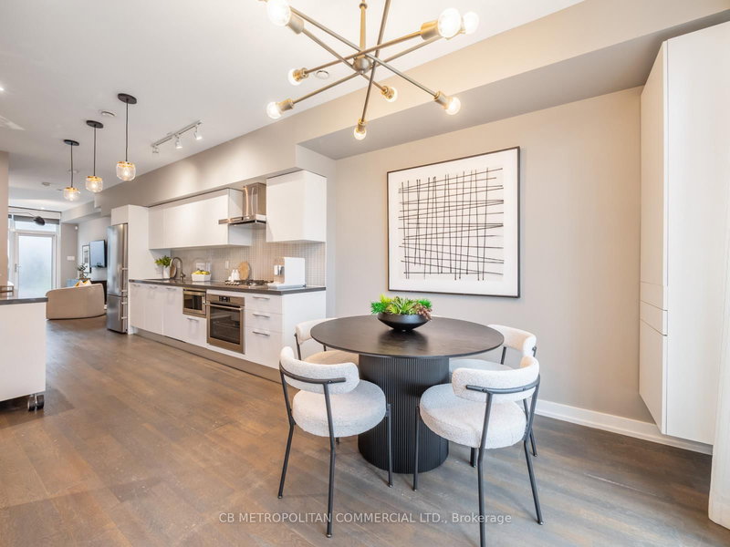 28A Givins St, Toronto, M6J 2X7 | Image 3