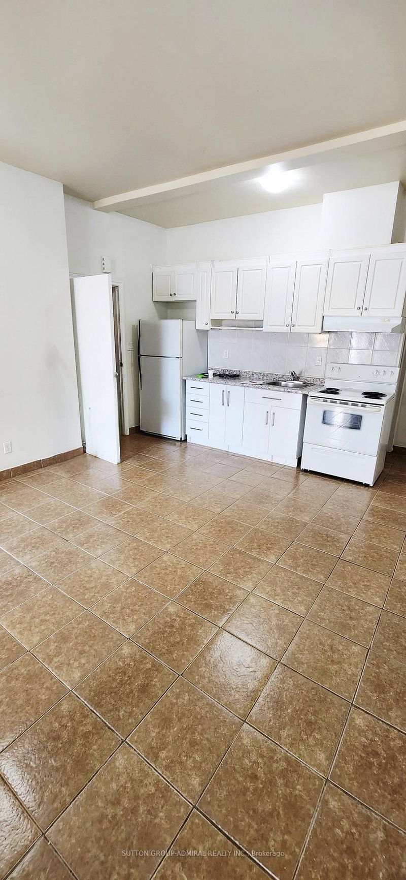 Upper - 1040A St Clair Ave, Toronto, M6E 1A5 | Image 2