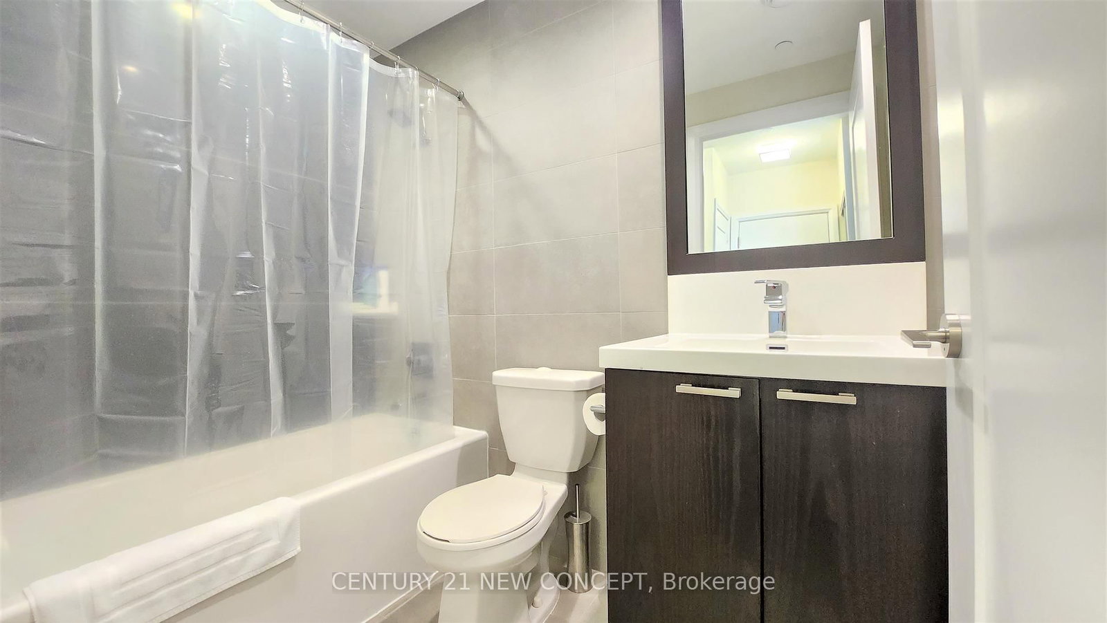 120 Harrison Garden Boulevard, Unit PH31 - Photo 12