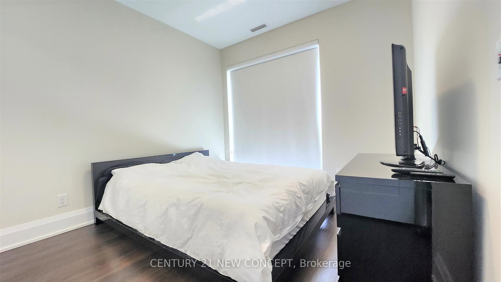 120 Harrison Garden Boulevard, Unit PH31 - Photo 9