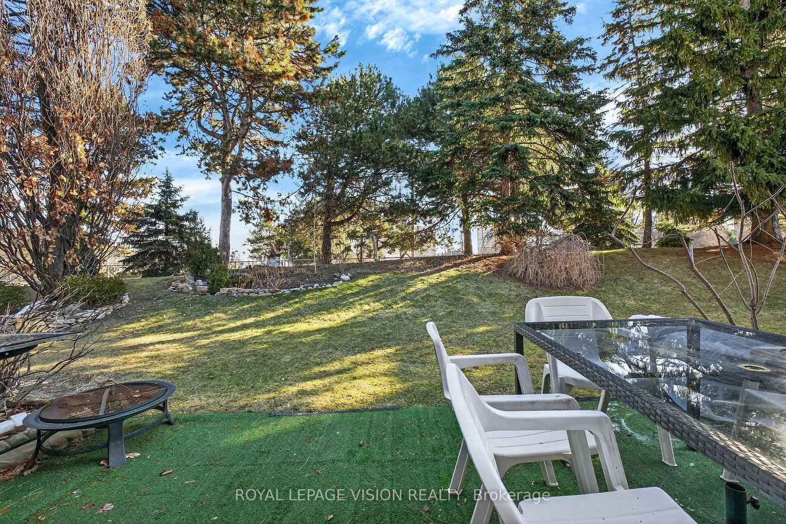 Townhouse for sale at 9-8 Esterbrooke Avenue, Toronto, Ontario, M2J 2C2 - Don Valley Village - MLS: C12920686