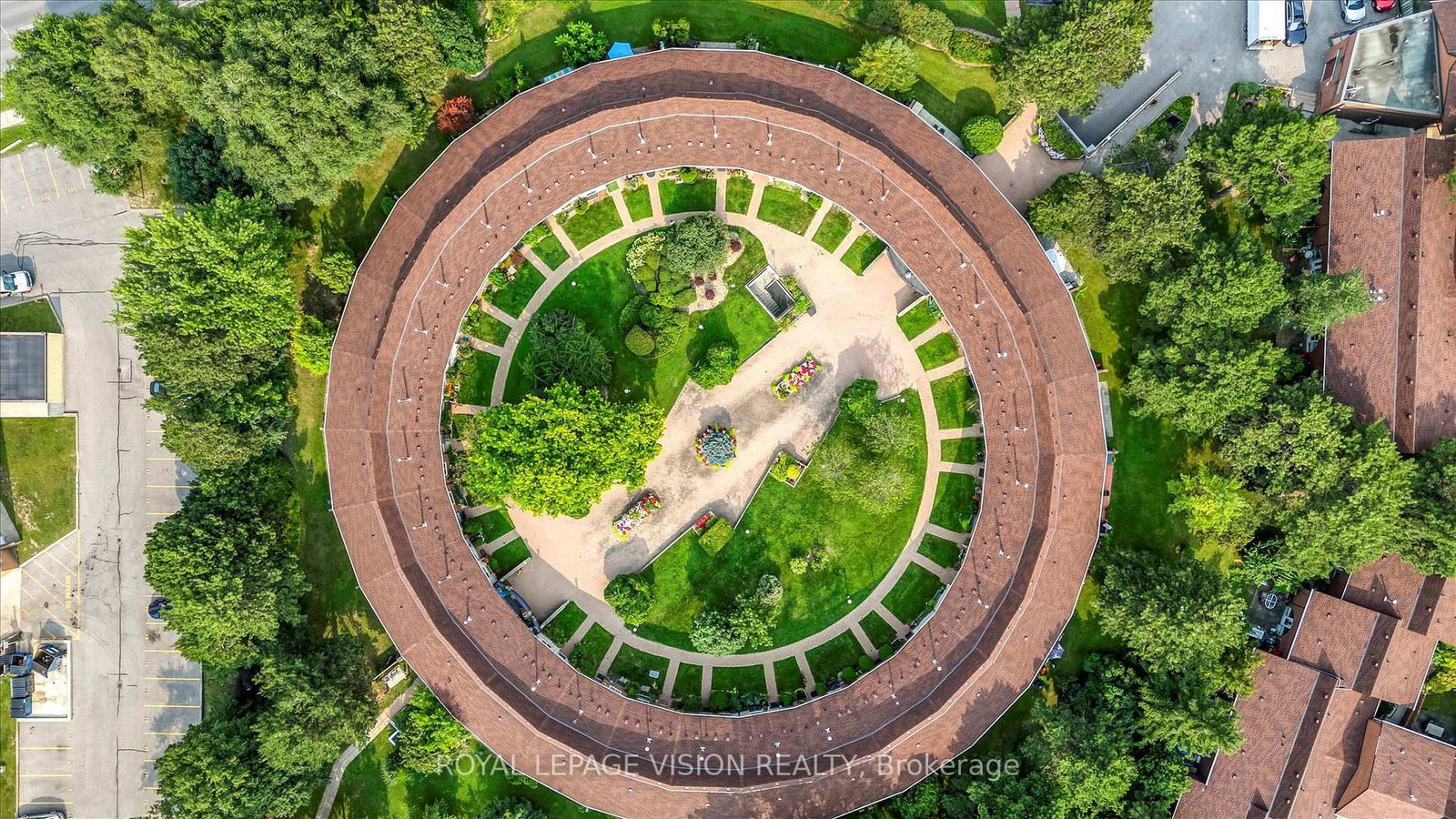 Townhouse for sale at 9-8 Esterbrooke Avenue, Toronto, Ontario, M2J 2C2 - Don Valley Village - MLS: C12920686