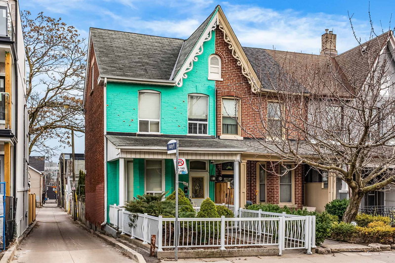 11 Foxley St, Toronto, M6J 1P9 | Image 2