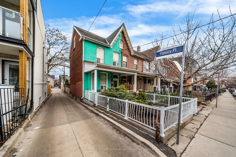 11 Foxley St, Toronto, M6J 1P9 | Image 3