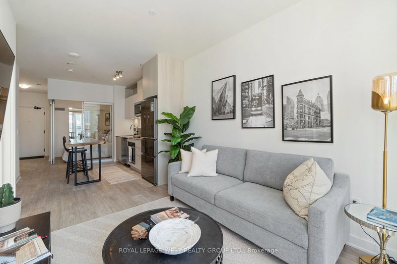 1064 - 135 Lower Sherbourne St, Toronto, M5A 1Y4 | Image 2