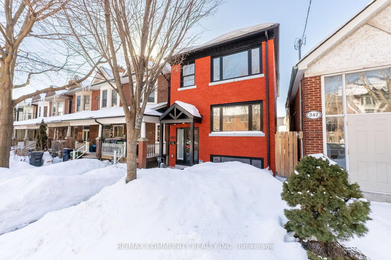 340 Albany Ave, Toronto, M5R 3C9 | Image 2