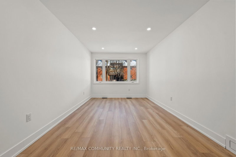 340 Albany Ave, Toronto, M5R 3C9 | Image 3