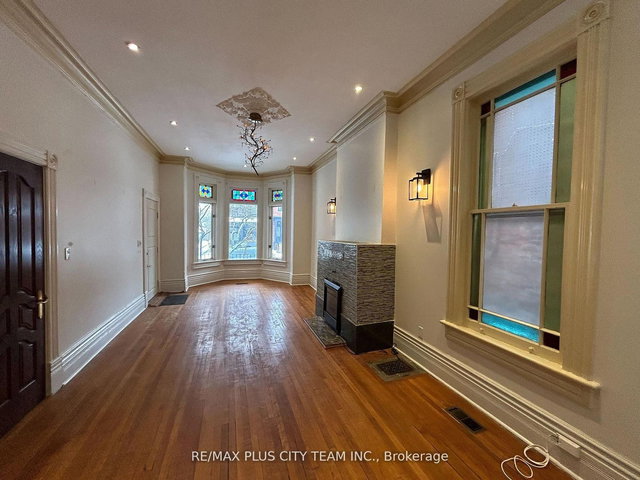 Main - 52 Churchill Avenue