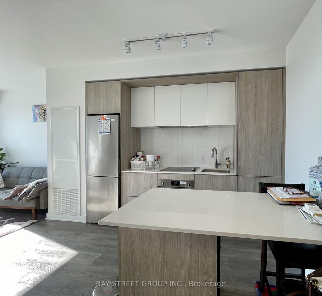 2412 - 130 River Street 5