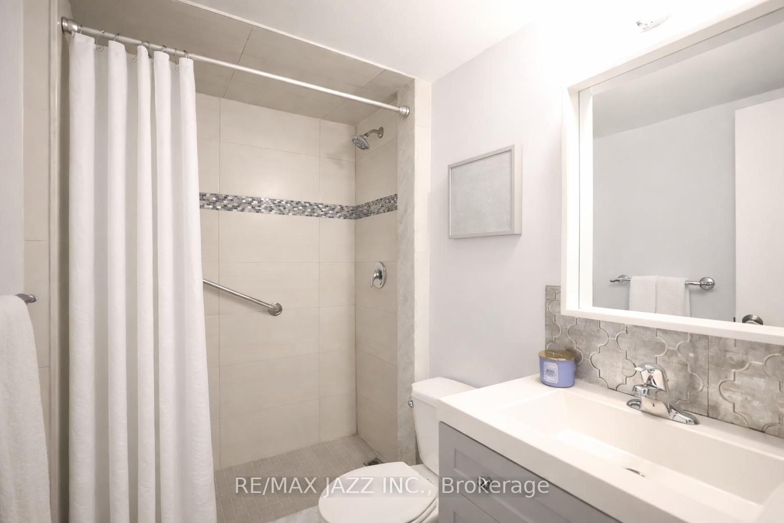 Condo for sale at 1008-10 Parkway Forest Drive, Toronto, Ontario, M2J 1L3 - Henry Farm - MLS: C12922250