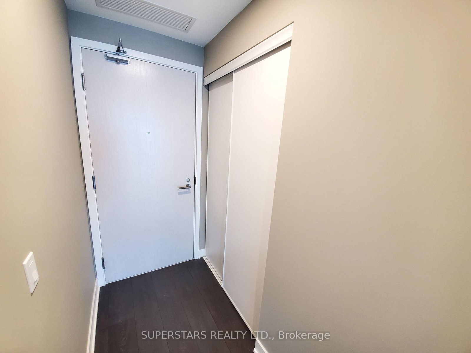 115 Blue Jays Way, Unit 1211 - Photo 2
