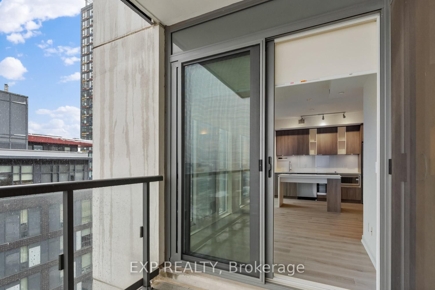 200 Sackville Street, Unit 1009 - Photo 26