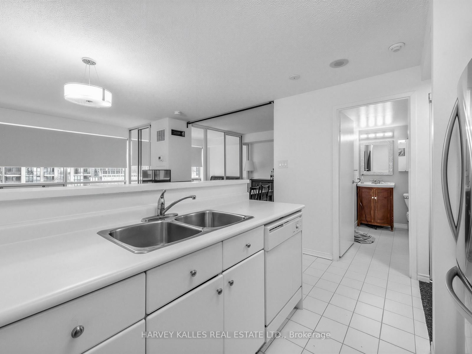 Condo for sale at 705-10 Yonge Street, Toronto, Ontario, M5J 1R4 - Waterfront Communities C1 - MLS: C12923324