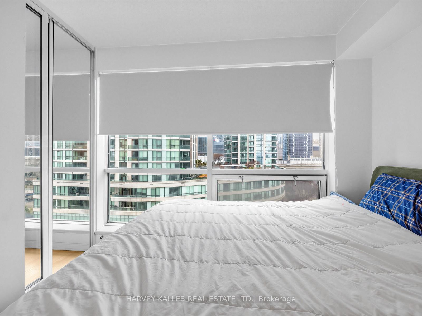 Condo for sale at 705-10 Yonge Street, Toronto, Ontario, M5J 1R4 - Waterfront Communities C1 - MLS: C12923324