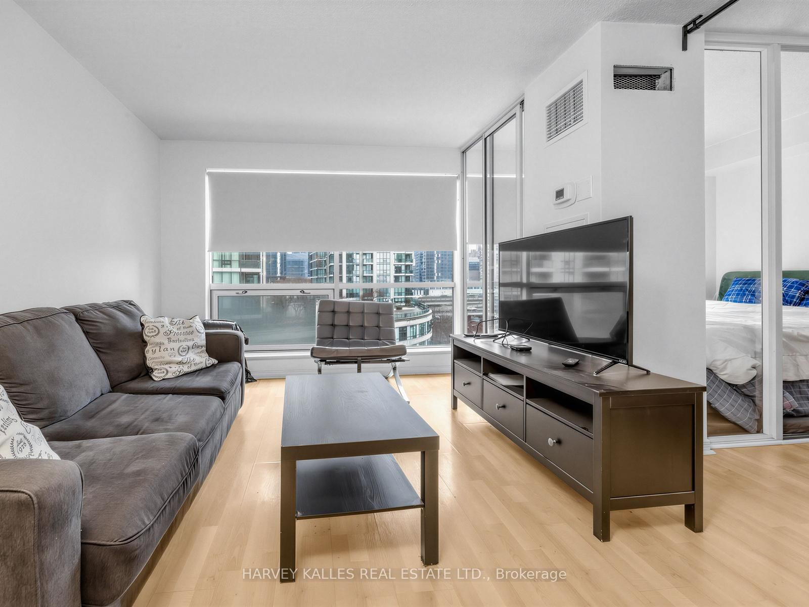 Condo for sale at 705-10 Yonge Street, Toronto, Ontario, M5J 1R4 - Waterfront Communities C1 - MLS: C12923324