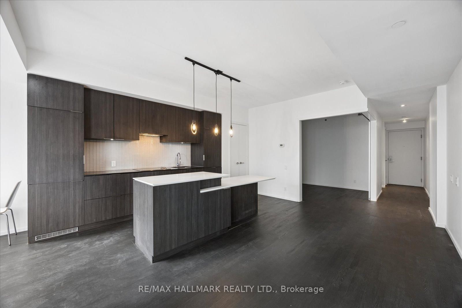 5 St Joseph Street, Unit 904