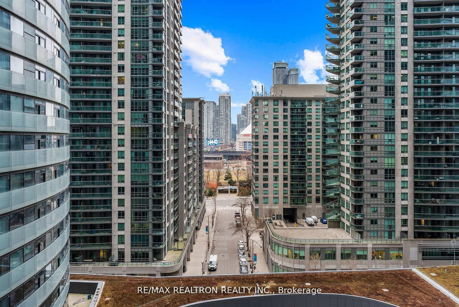 Condo for sale at 807-14 York Street, Toronto, Ontario, M5J 0B1 - Waterfront Communities C1 - MLS: C12924522