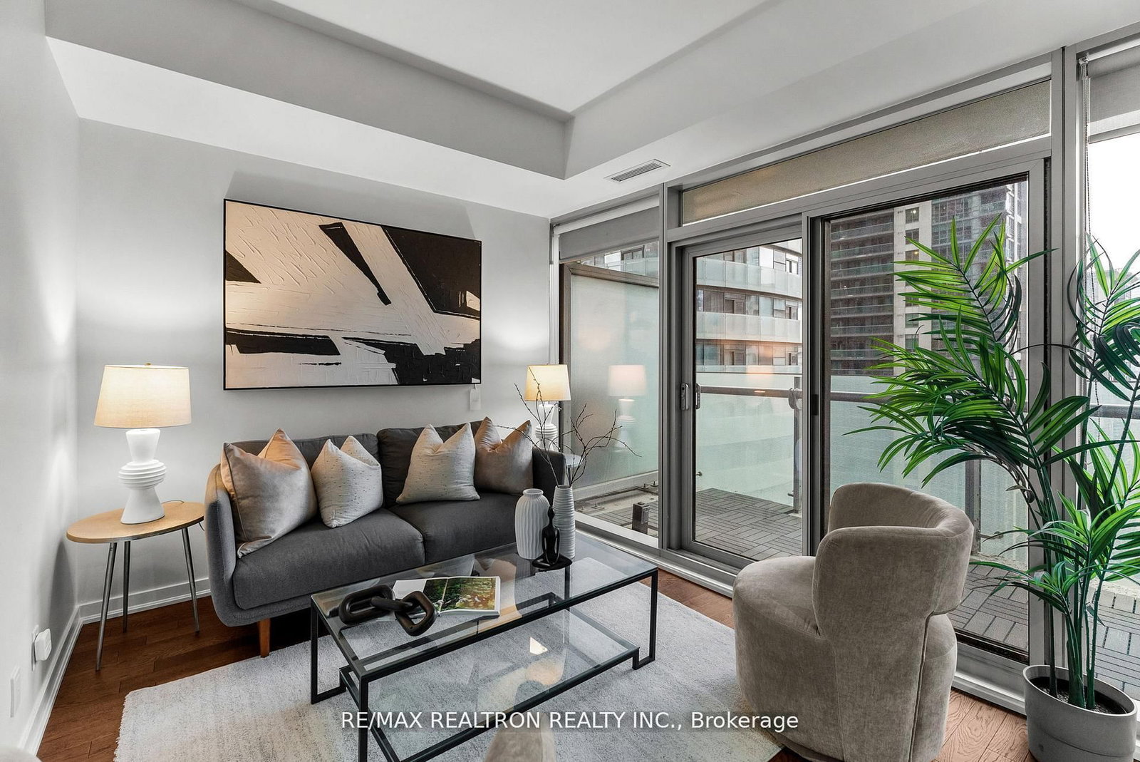 Condo for sale at 807-14 York Street, Toronto, Ontario, M5J 0B1 - Waterfront Communities C1 - MLS: C12924522