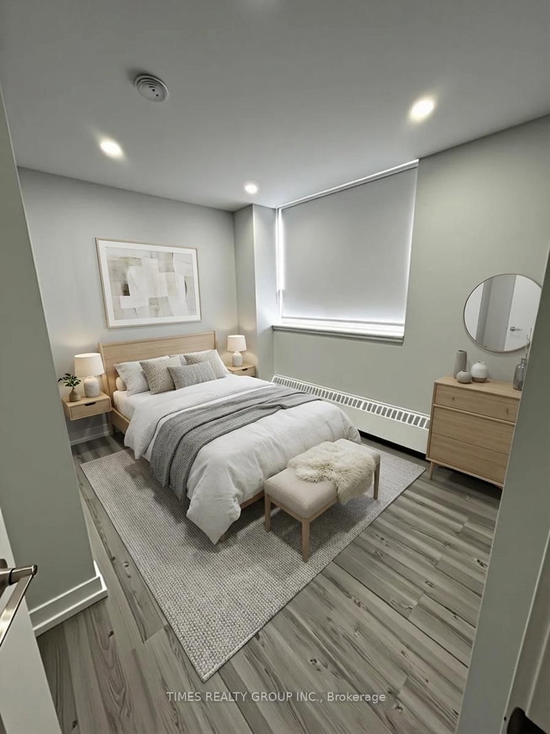 101 - 15 Walmer Rd, Toronto, M5R 2X1 | Image 2