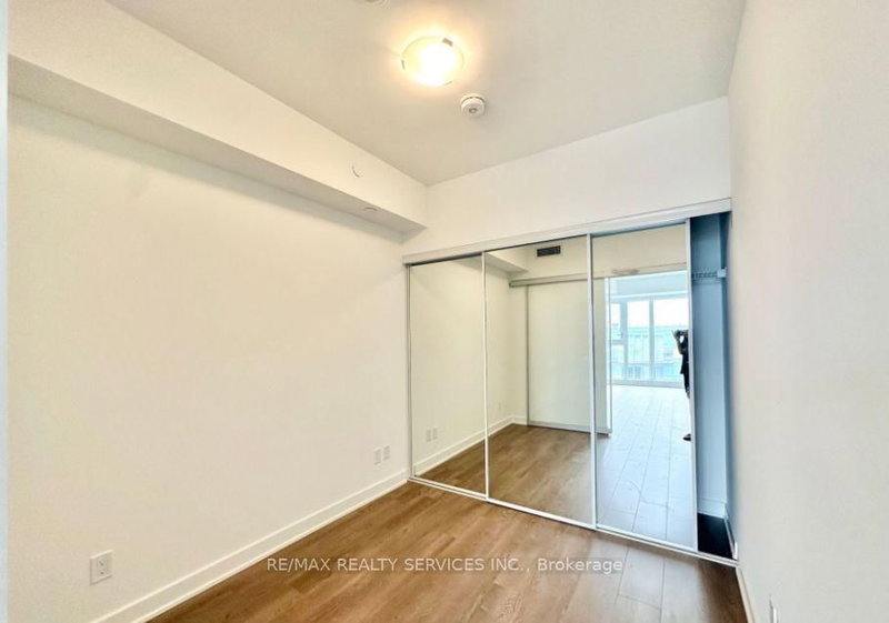 Room2