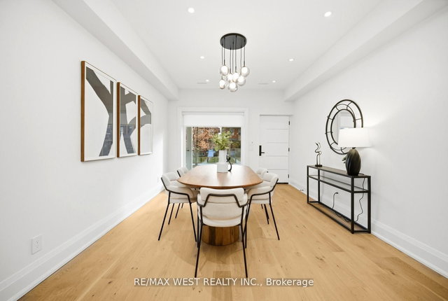 390 St Clarens Avenue