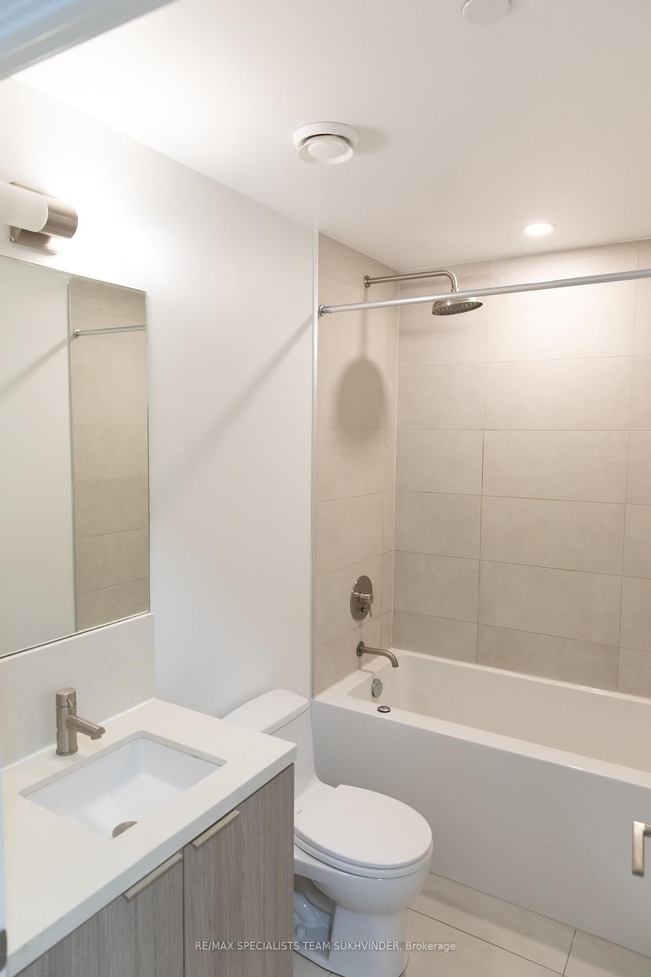 Condo for sale at 637-2020 Bathurst Street, Toronto, Ontario, M5P 0A6 - Humewood-Cedarvale - MLS: C12925604