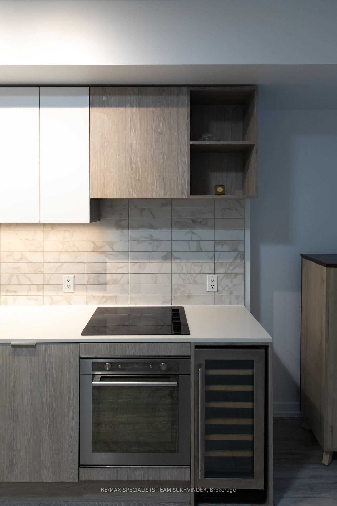 Condo for sale at 637-2020 Bathurst Street, Toronto, Ontario, M5P 0A6 - Humewood-Cedarvale - MLS: C12925604