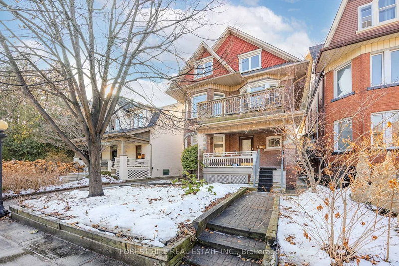 home for lease on 2nd Floor-416 Palmerston Boulevard