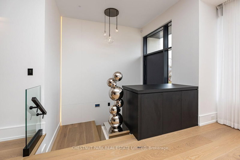 232 Snowdon Ave, Toronto, M4N 2B3 | Image 3