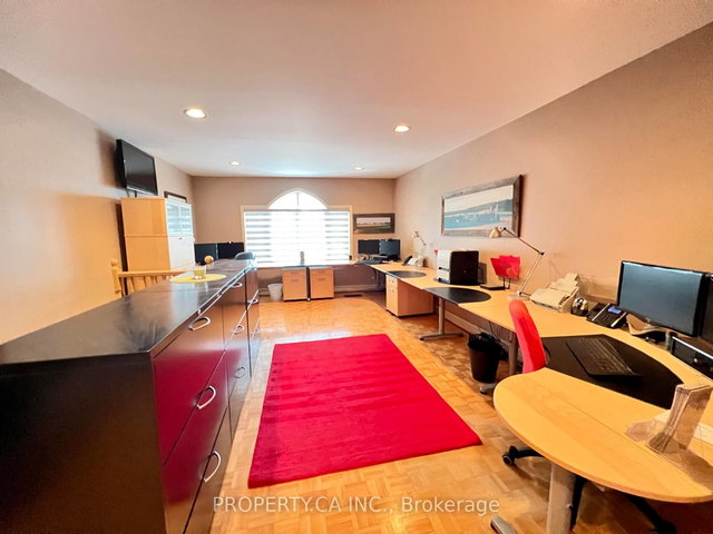 3221A Yonge Street