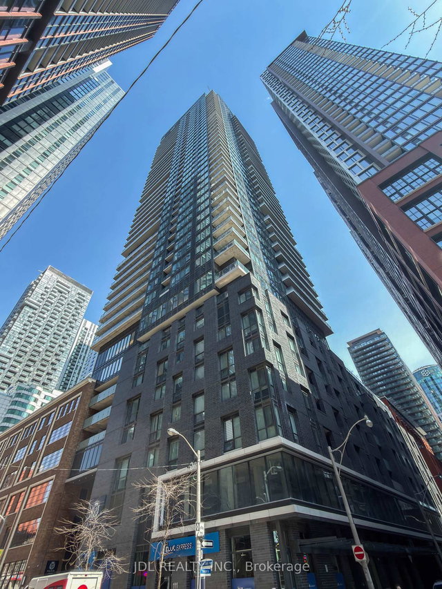 1602 - 115 Blue Jays Way