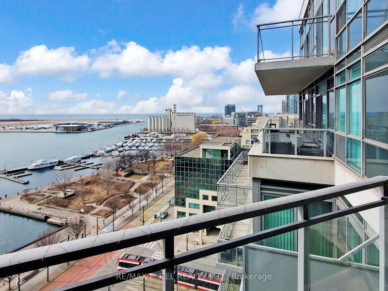 LPH01 - 410 Queens Quay W, Toronto, M5V 3T1 | Image 3
