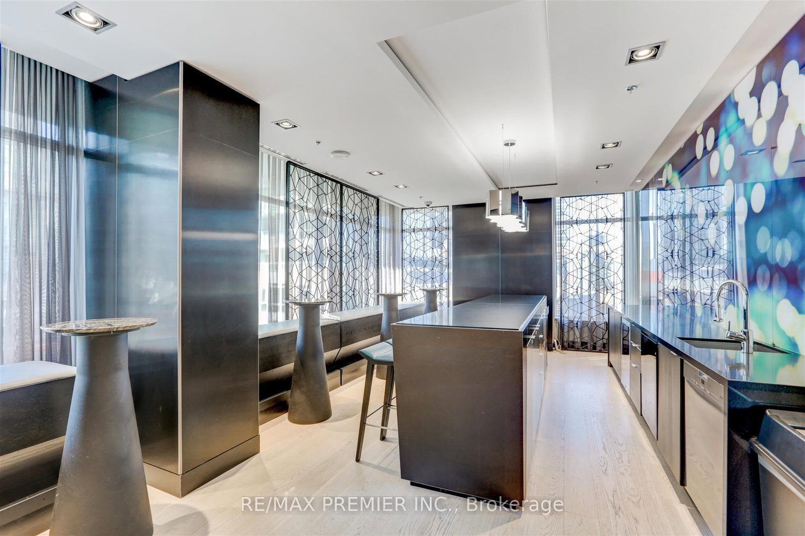 Condo for sale at 403-199 Richmond Street, Toronto, Ontario, M5V 0H4 - Waterfront Communities C1 - MLS: C12928350