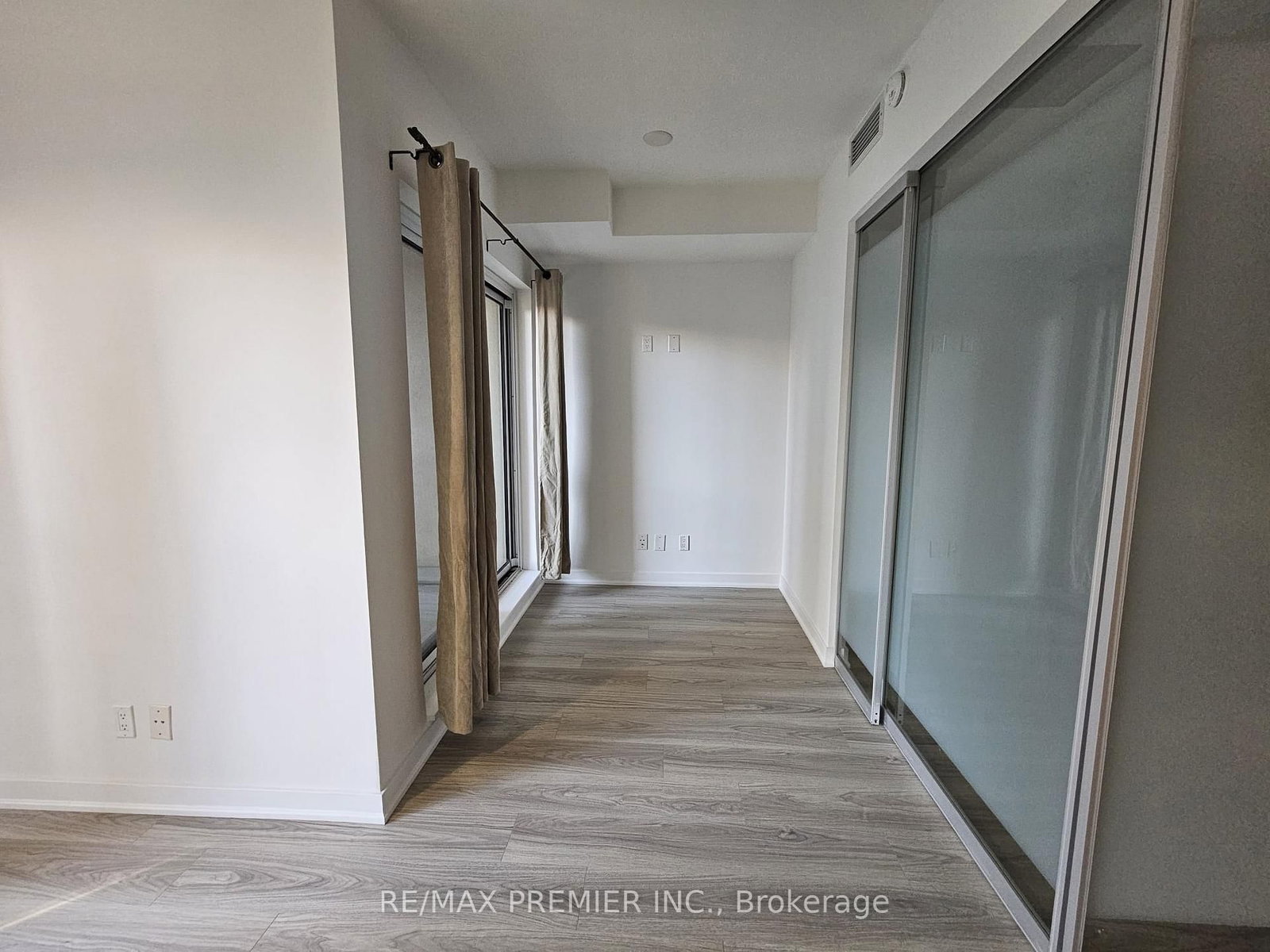 Condo for sale at 403-199 Richmond Street, Toronto, Ontario, M5V 0H4 - Waterfront Communities C1 - MLS: C12928350