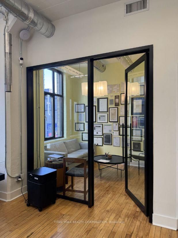 317 Adelaide Street W, Unit 500 - Photo 7