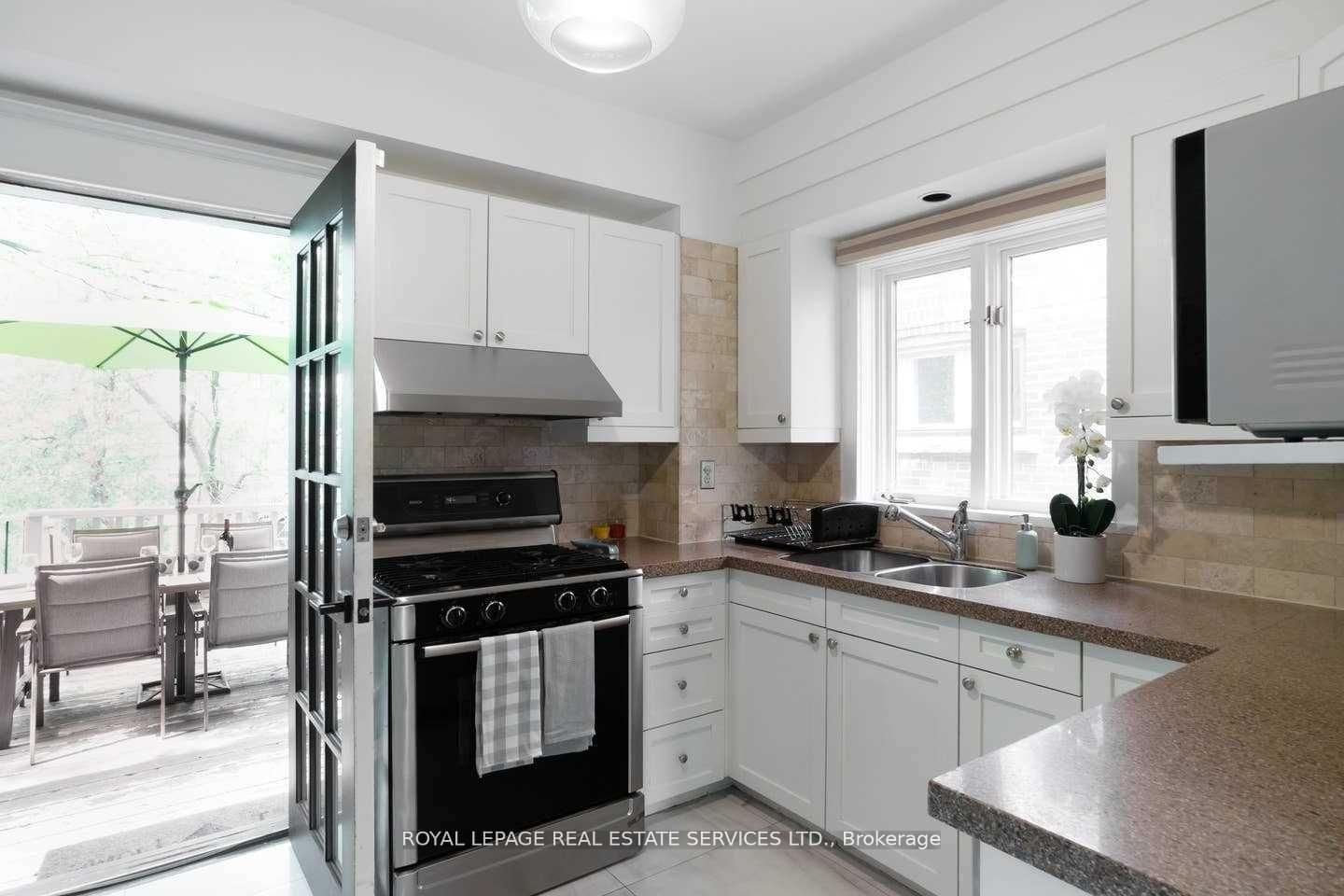 Detached House for lease at 110 Manor Road, Toronto, Ontario, M4S 1P8 - Mount Pleasant East - MLS: C12928626