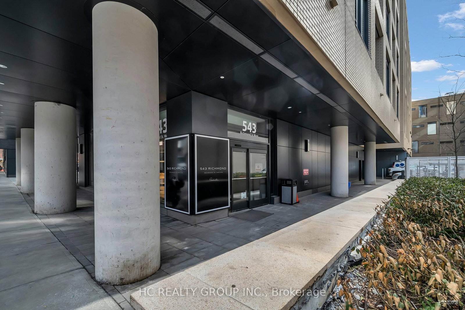 Listing Image 2