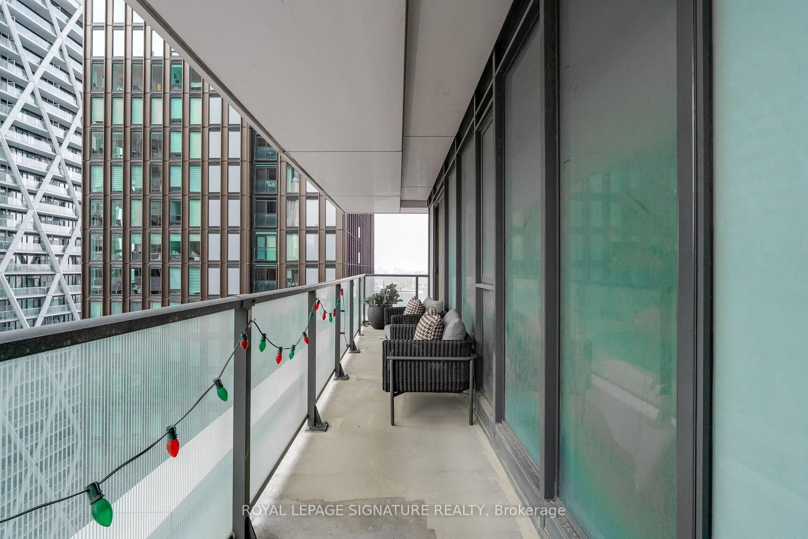 Condo for sale at 2503-426 University Avenue, Toronto, Ontario, M5G 1S9 - University - MLS: C12928816