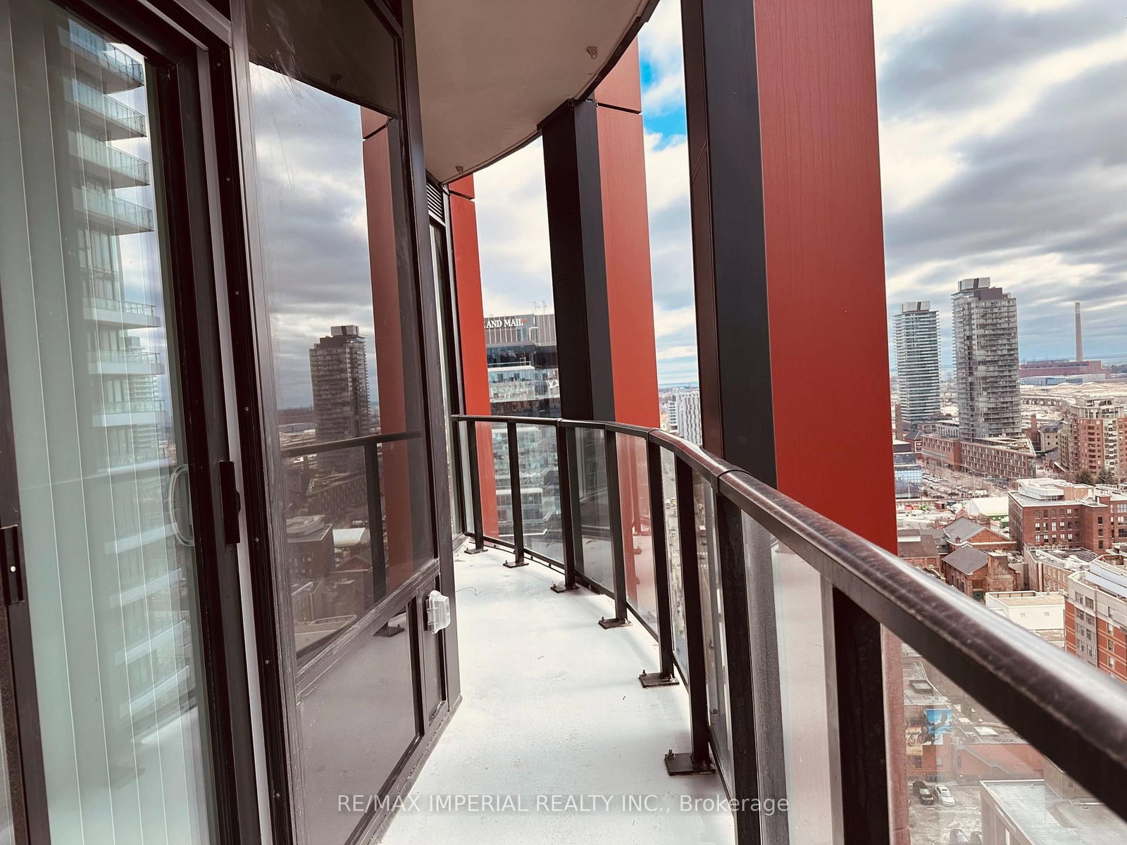 Condo for lease at 2506-180 Front Street, Toronto, Ontario, M5A 0A9 - Moss Park - MLS: C12929090