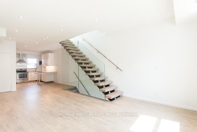 A - 1118 Queen St W, Toronto, M6J 1H9 | Image 3