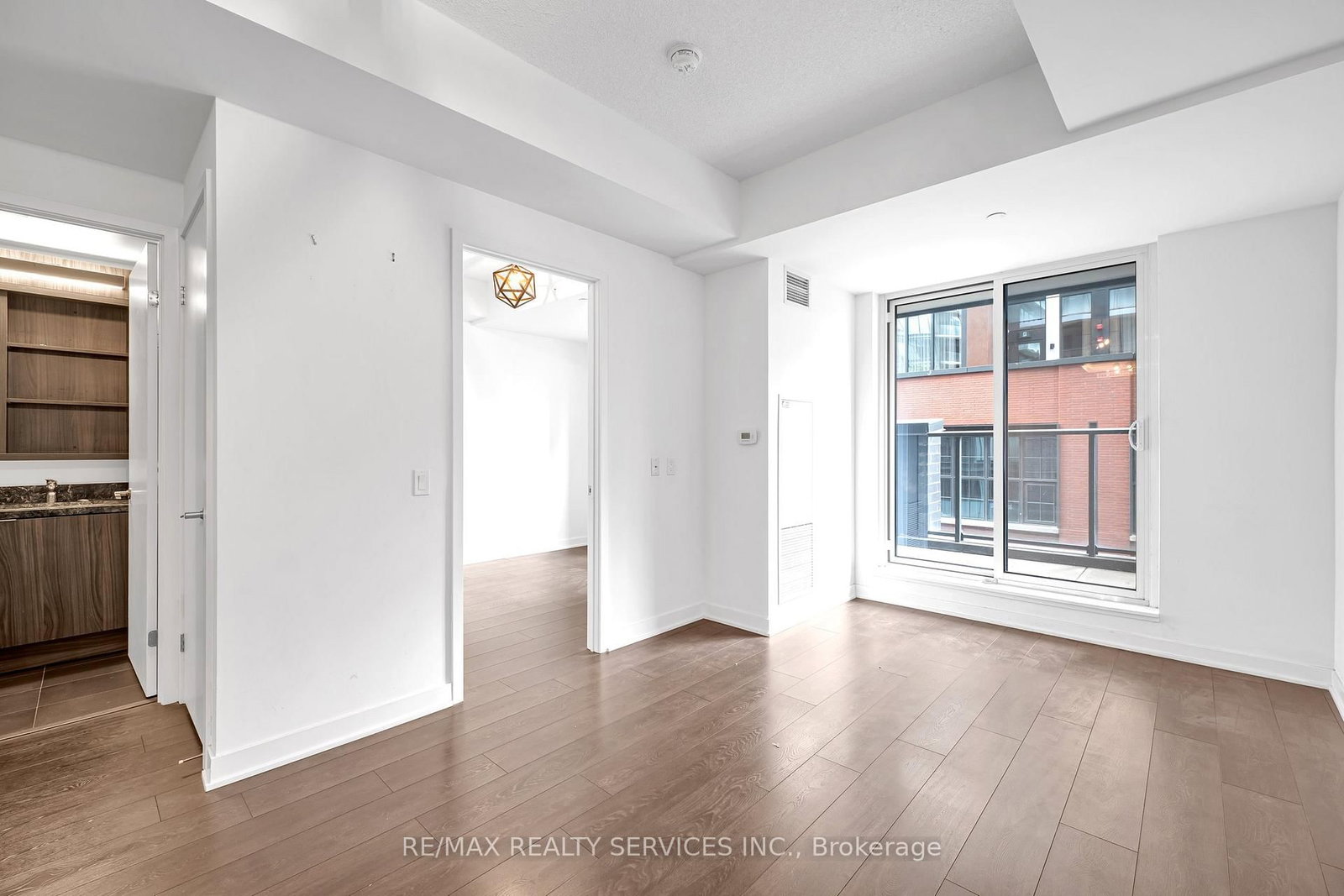 Condo for sale at 915-115 Blue Jays Way, Toronto, Ontario, M5V 0N4 - Waterfront Communities C1 - MLS: C12929442