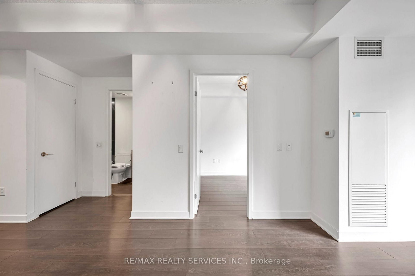 Condo for sale at 915-115 Blue Jays Way, Toronto, Ontario, M5V 0N4 - Waterfront Communities C1 - MLS: C12929442