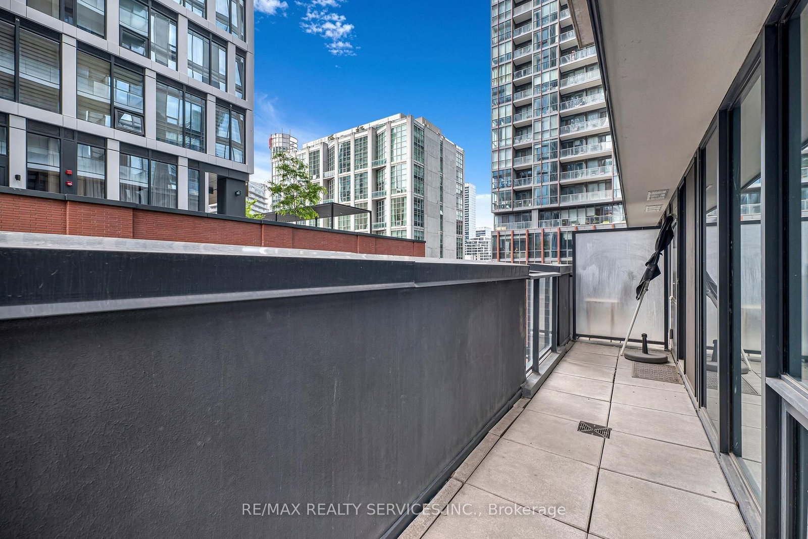 Condo for sale at 915-115 Blue Jays Way, Toronto, Ontario, M5V 0N4 - Waterfront Communities C1 - MLS: C12929442