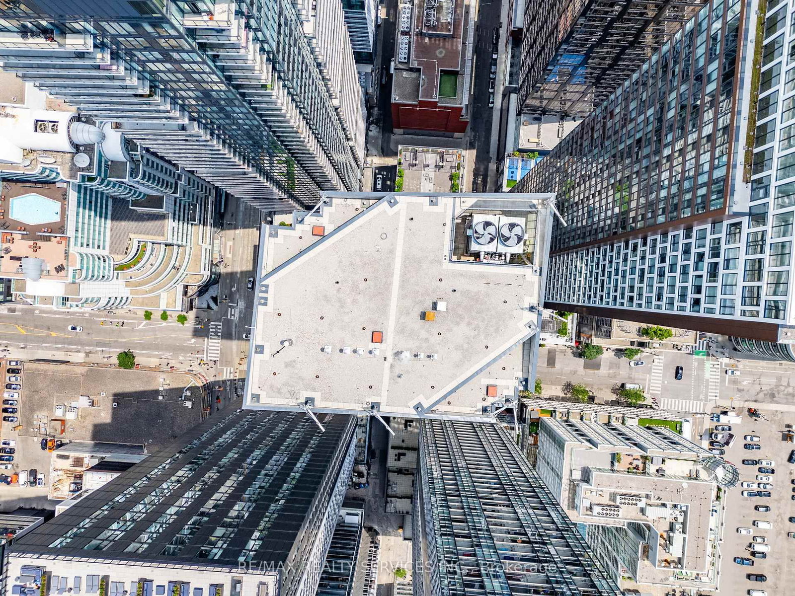 Condo for sale at 915-115 Blue Jays Way, Toronto, Ontario, M5V 0N4 - Waterfront Communities C1 - MLS: C12929442