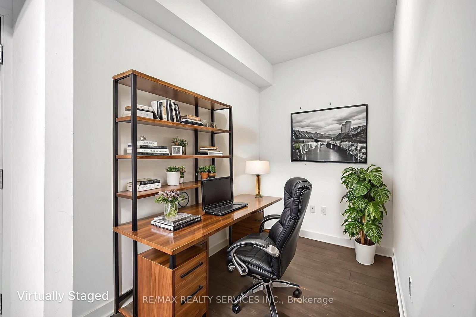 Condo for sale at 915-115 Blue Jays Way, Toronto, Ontario, M5V 0N4 - Waterfront Communities C1 - MLS: C12929442